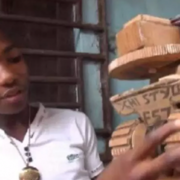 17-year-old Cameroonian boy produces remote control from scratch.