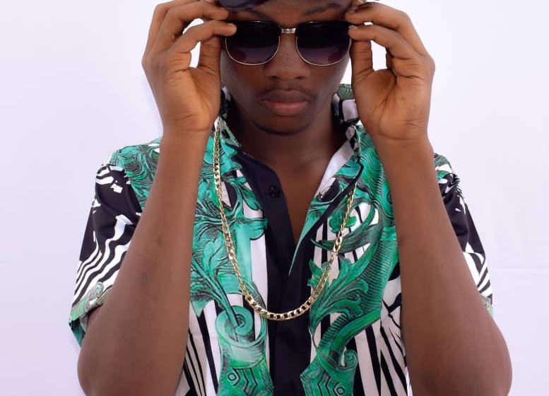 Biography : Know more about Cameroonian fast rising rapper, Fuchor.