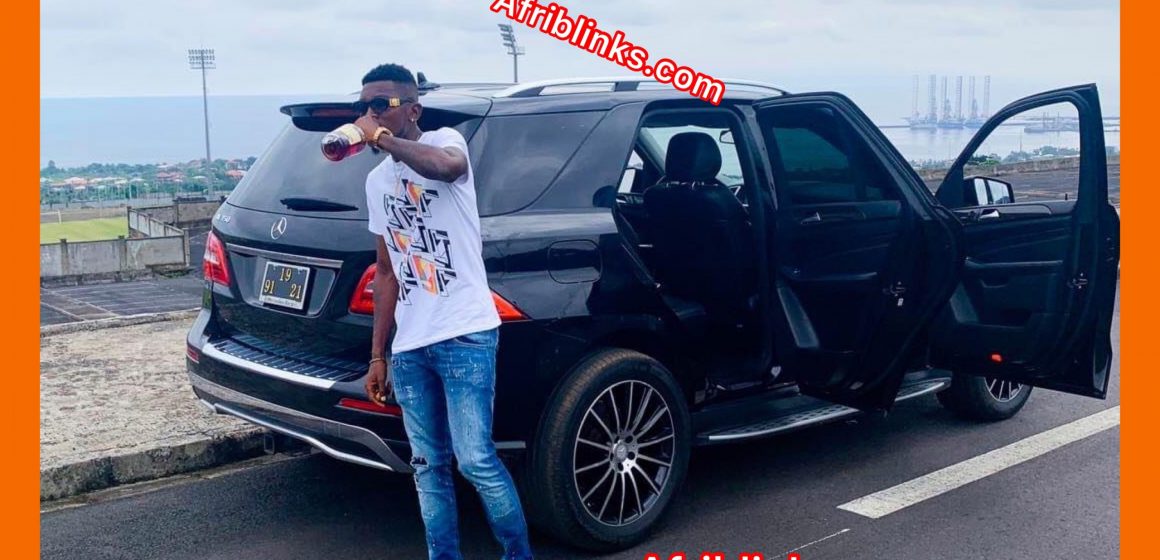 « Who say we no fit buy Benz ? » Ambe brags as he gets new car.