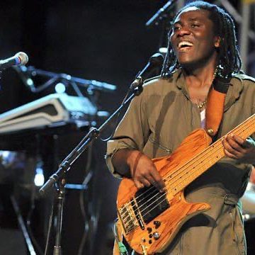 Cameroonian singer,Richard Bona changes his nationality to Ghanaian.
